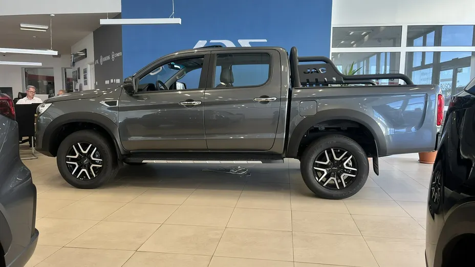 JAC T8 PRO -