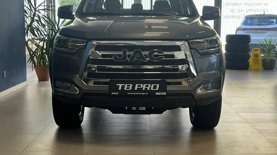 JAC T8 PRO -