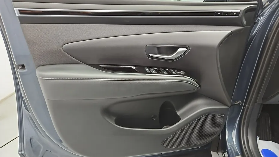 HYUNDAI Tucson -