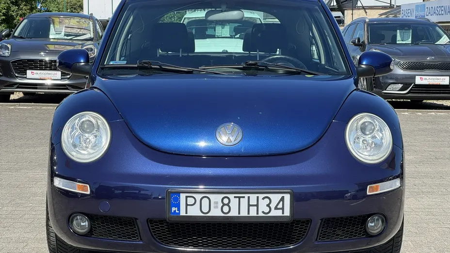 VOLKSWAGEN New Beetle -