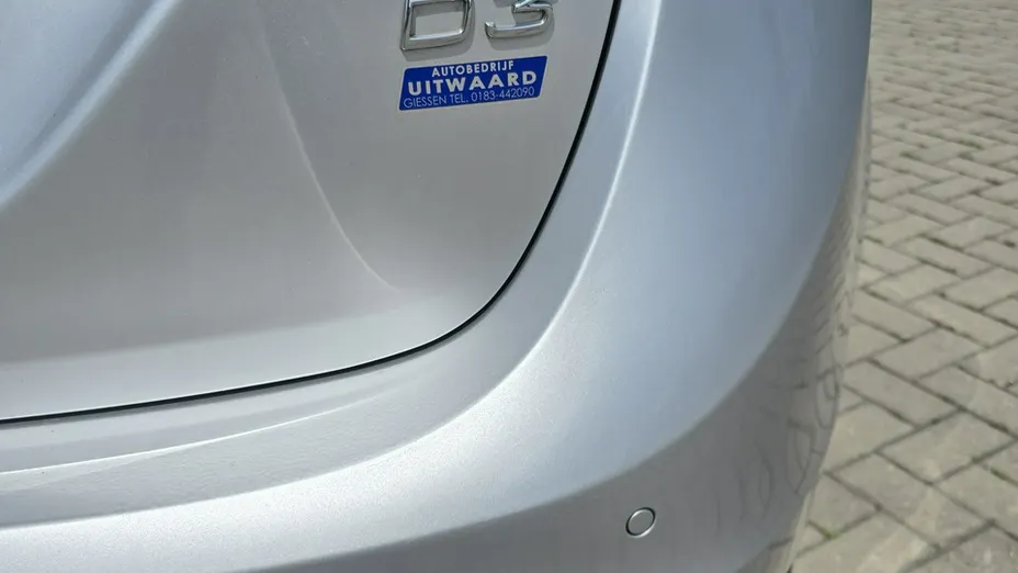 VOLVO V60 -