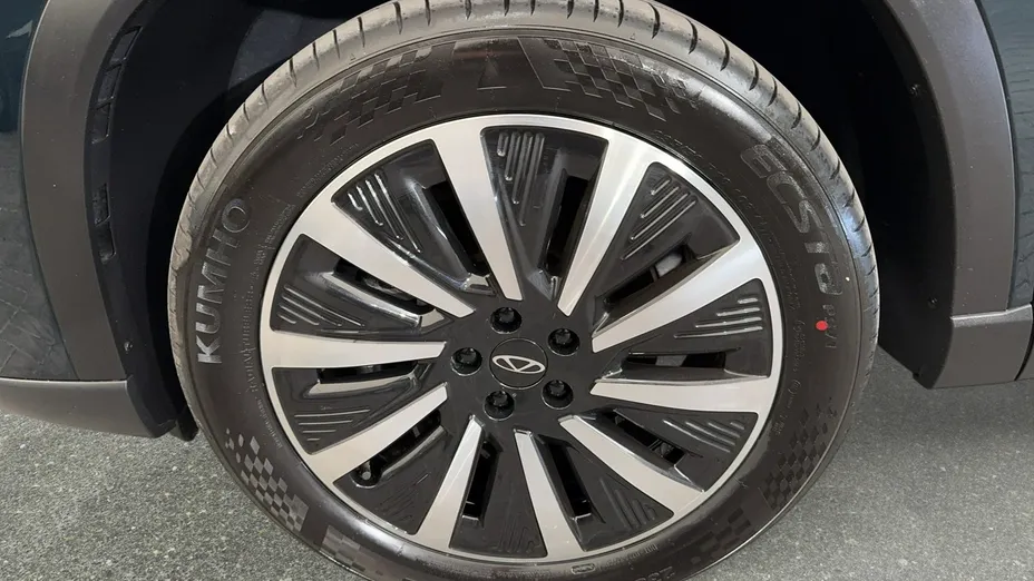 CHERY Tiggo 8 -
