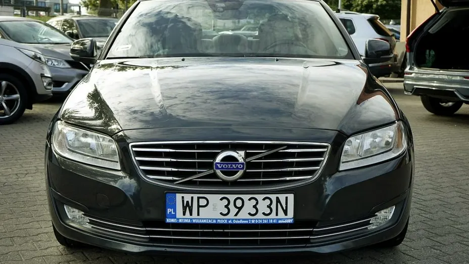 VOLVO S80 -