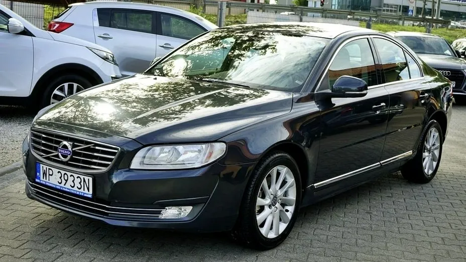 VOLVO S80 -