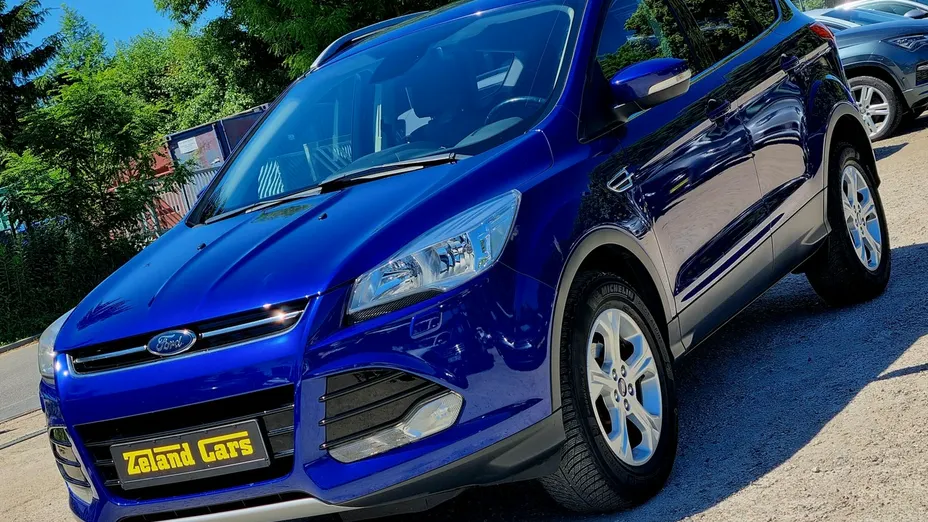 FORD Kuga -