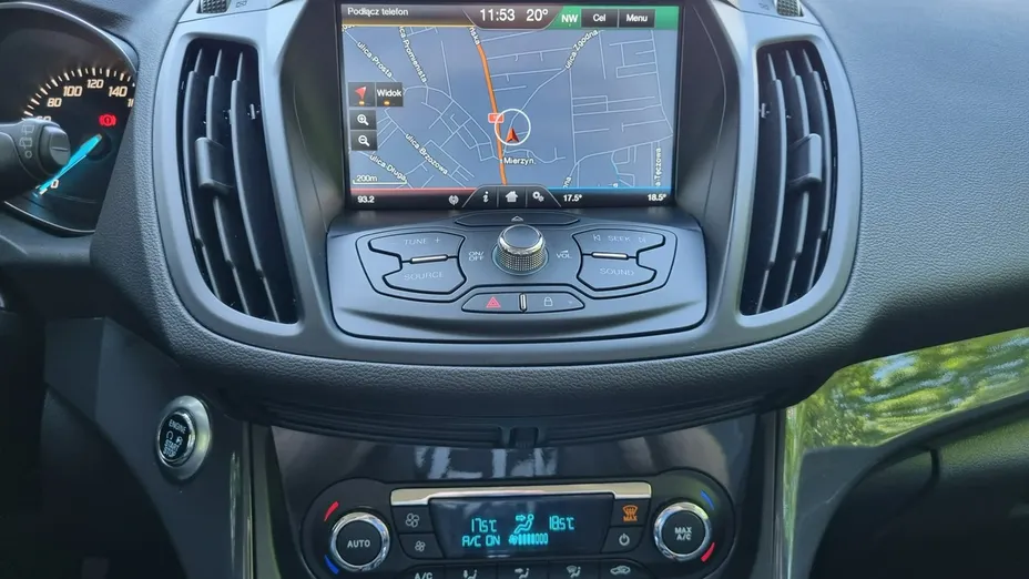 FORD Kuga -