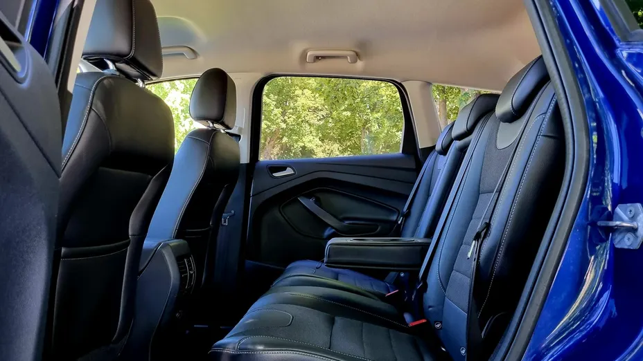 FORD Kuga -
