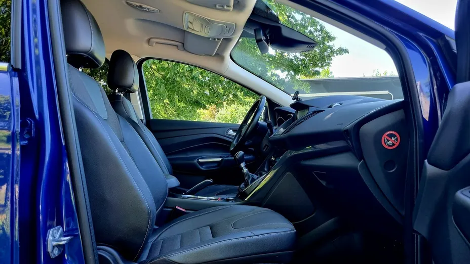 FORD Kuga -