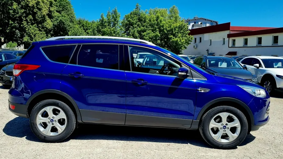 FORD Kuga -