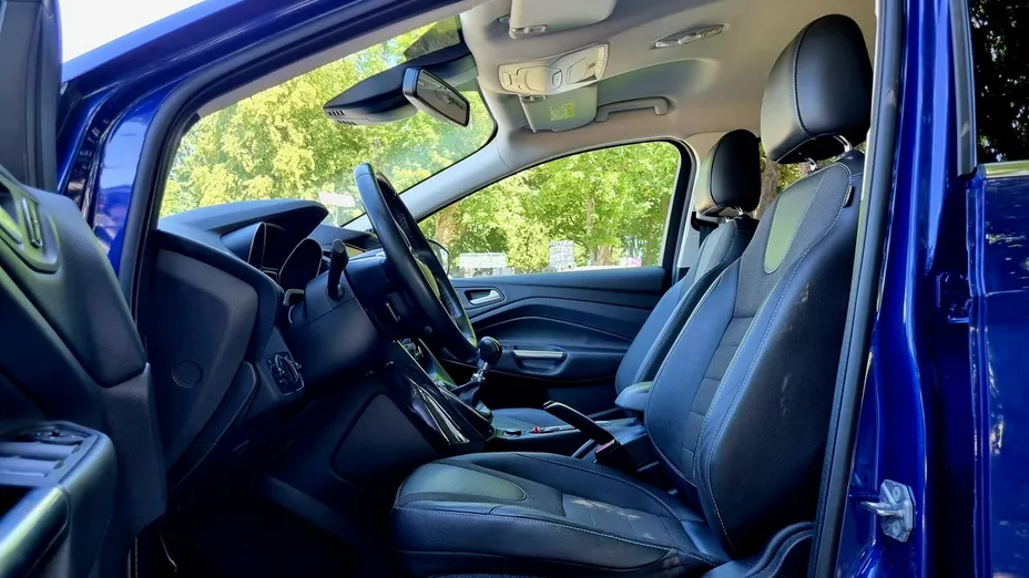 FORD Kuga -