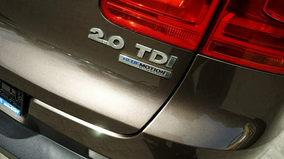 VOLKSWAGEN Tiguan -