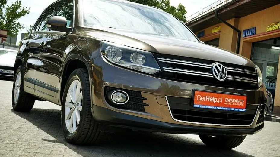 VOLKSWAGEN Tiguan -