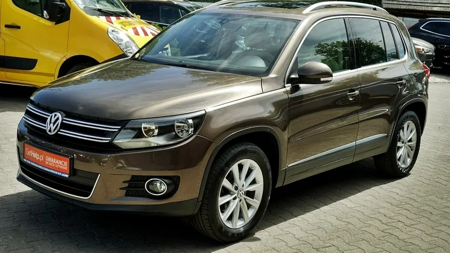 VOLKSWAGEN Tiguan -