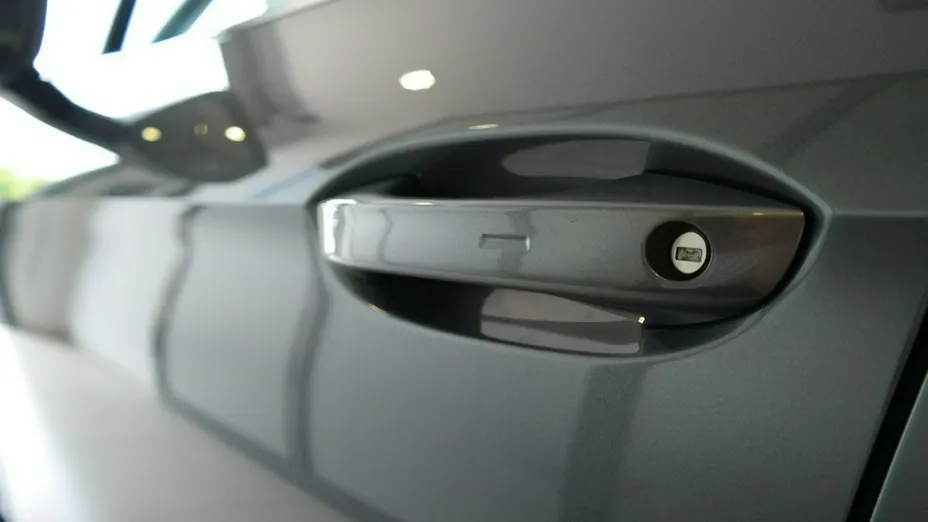 SKODA Superb -