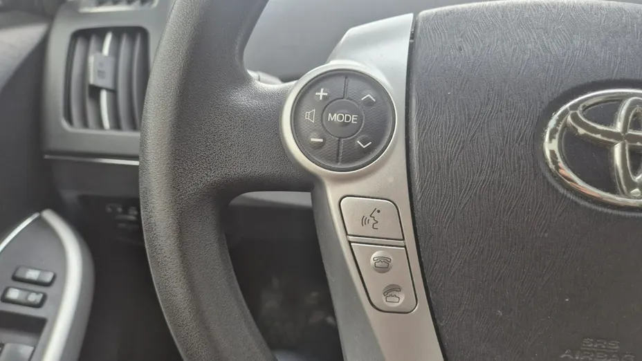 TOYOTA Prius -