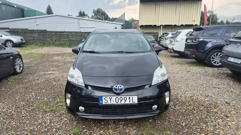 TOYOTA Prius -