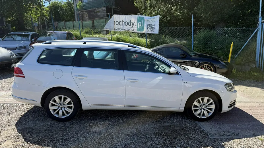 VOLKSWAGEN Passat -