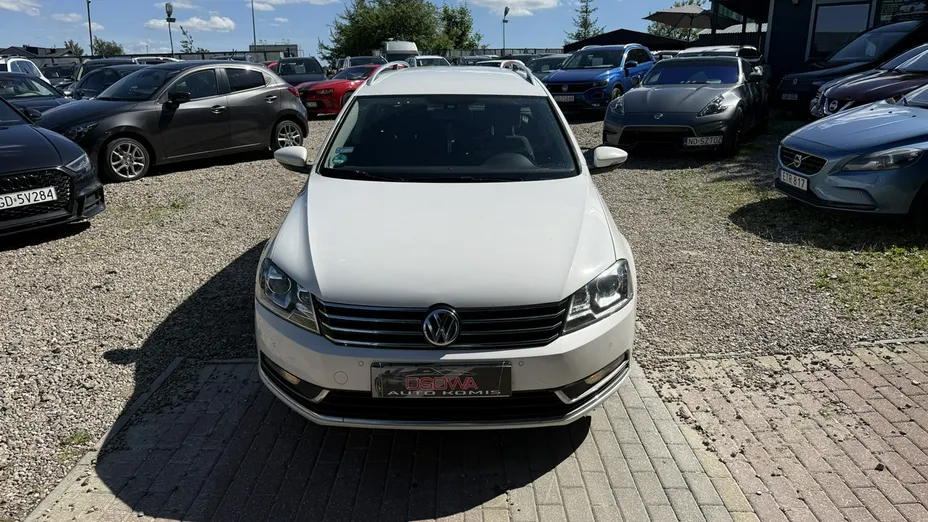 VOLKSWAGEN Passat -