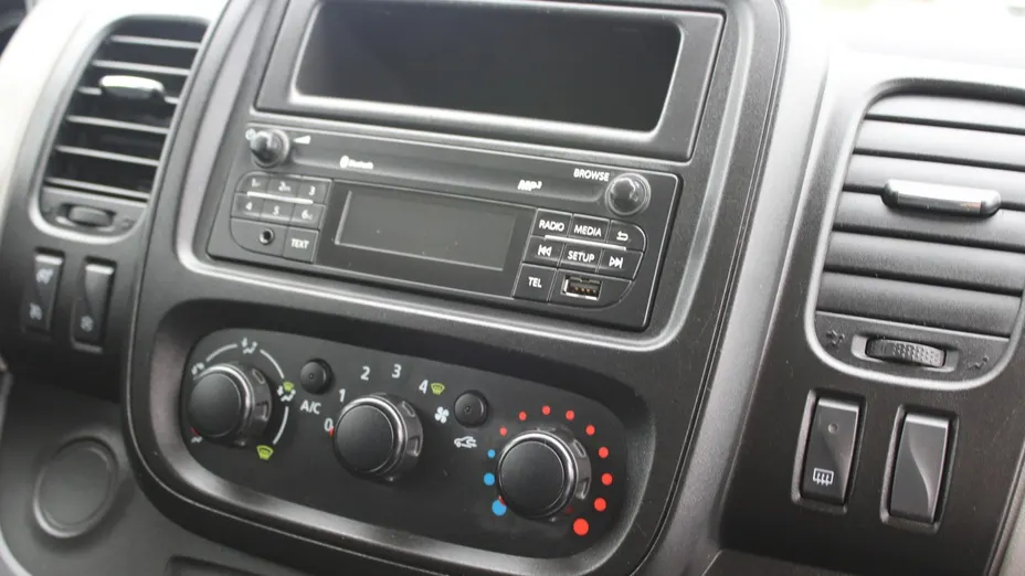 RENAULT Trafic -
