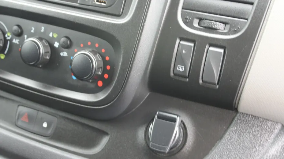 RENAULT Trafic -