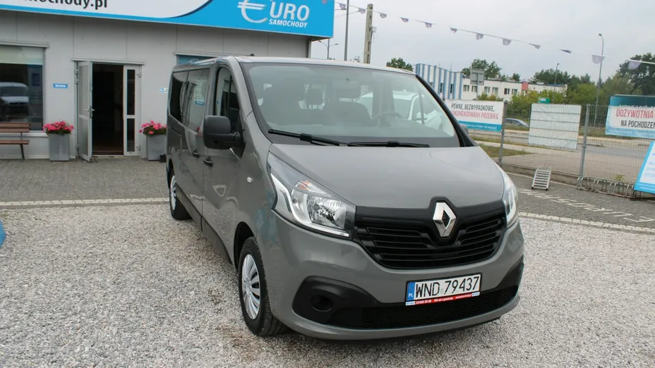RENAULT Trafic -