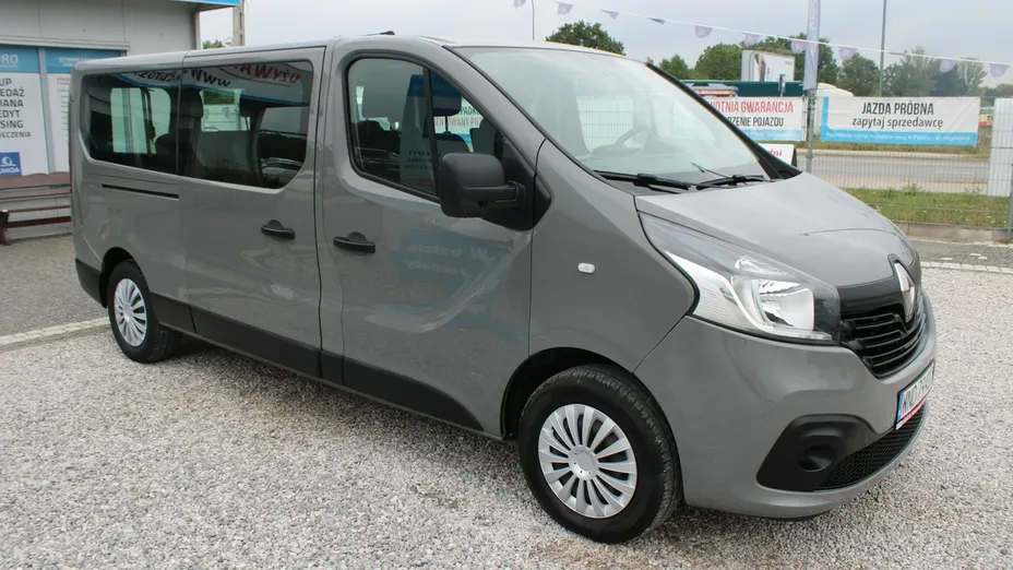 RENAULT Trafic -