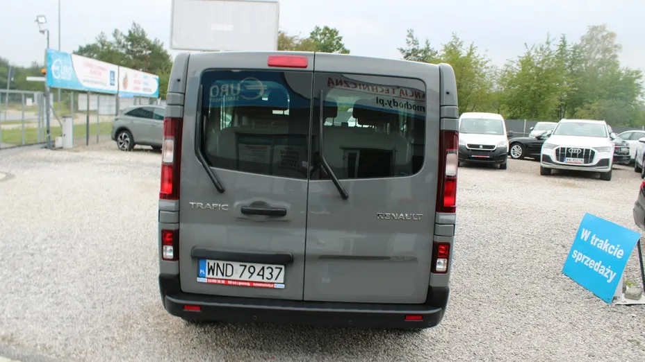 RENAULT Trafic -