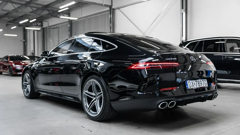 MERCEDES-BENZ AMG GT -