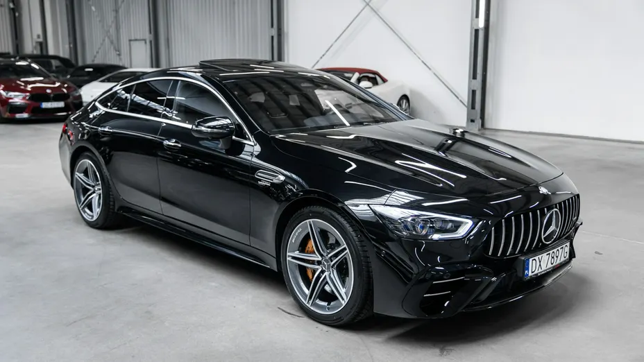 MERCEDES-BENZ AMG GT -