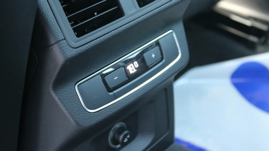 AUDI Q5 -