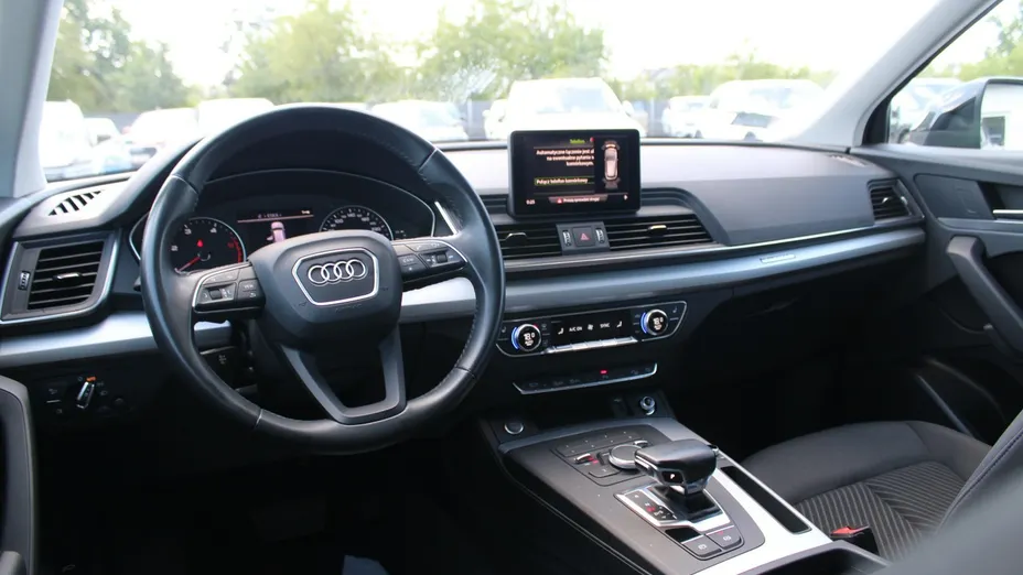 AUDI Q5 -
