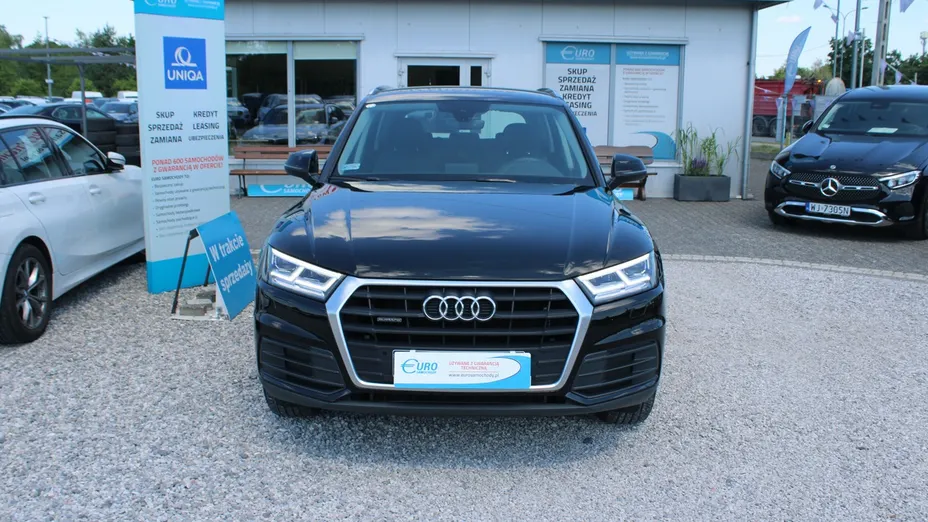 AUDI Q5 -