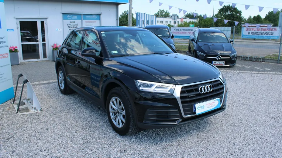 AUDI Q5 -