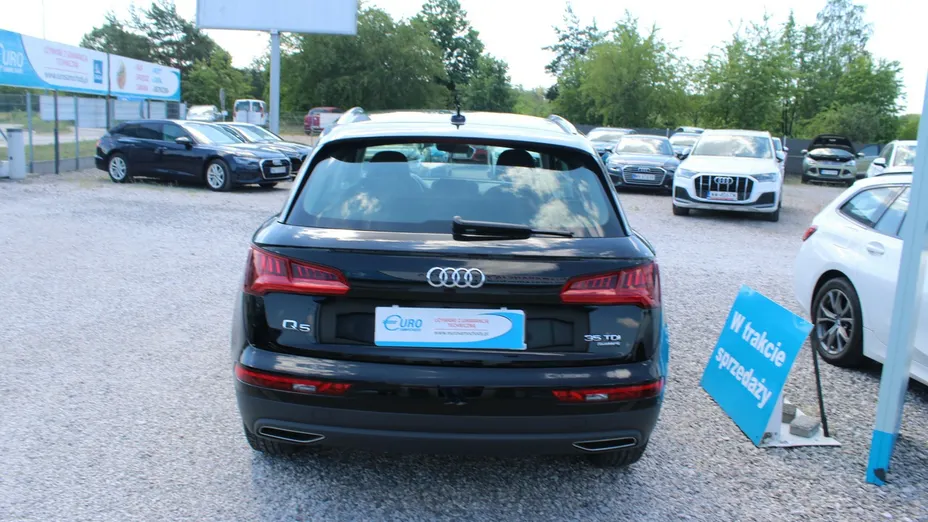 AUDI Q5 -