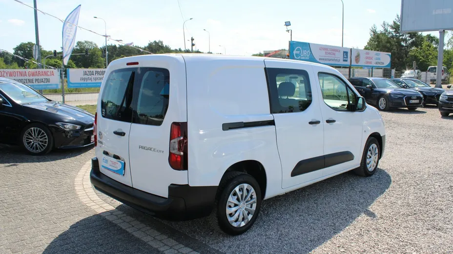 TOYOTA Proace City -