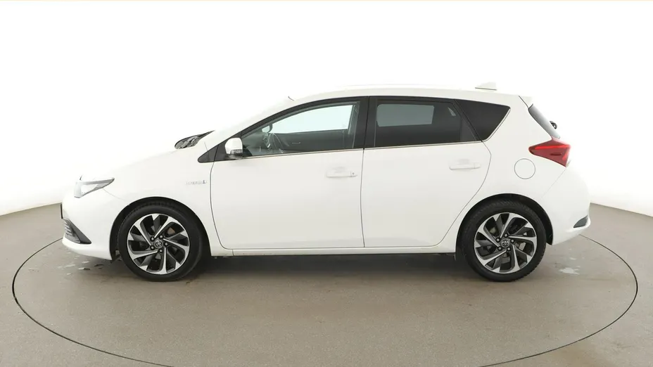 TOYOTA Auris -