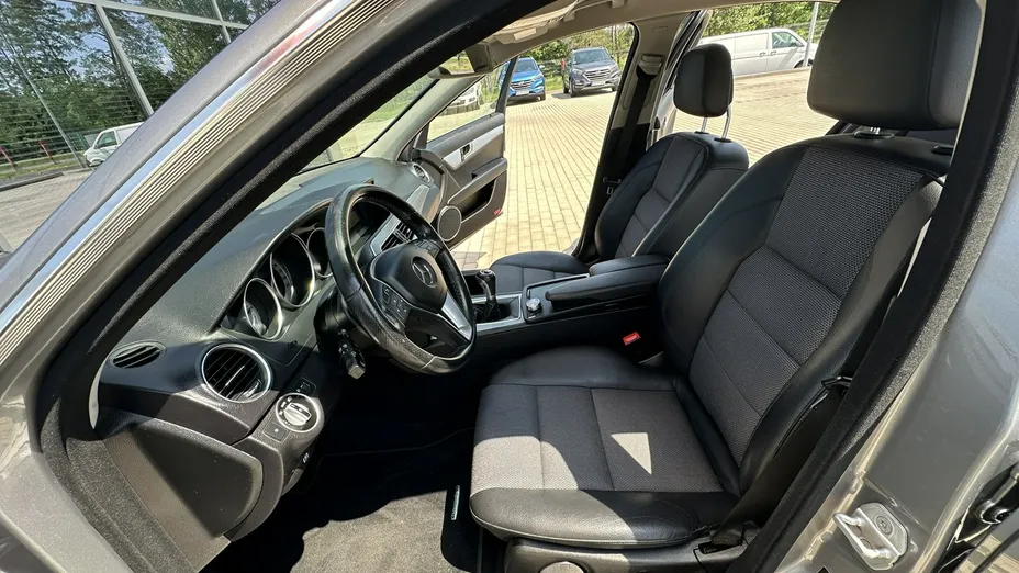 MERCEDES-BENZ C Klasa -