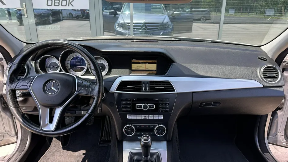 MERCEDES-BENZ C Klasa -