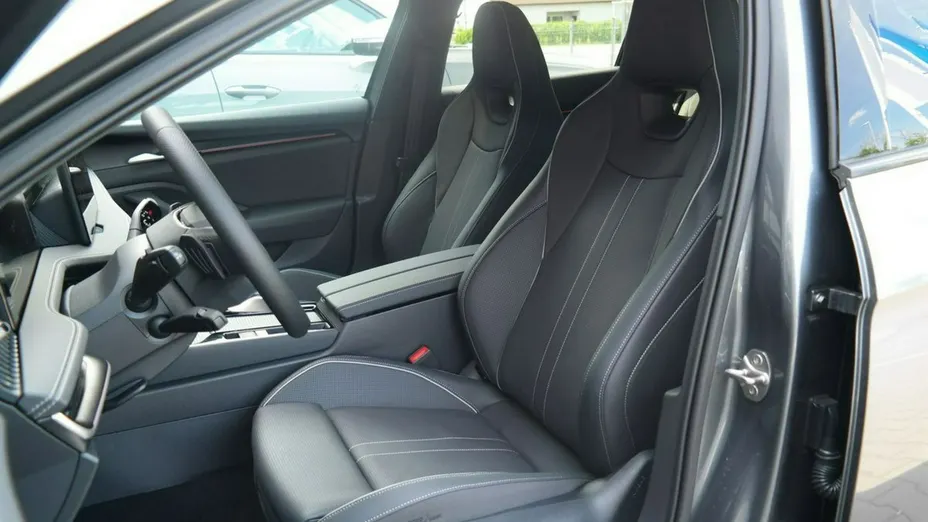 SKODA Superb -