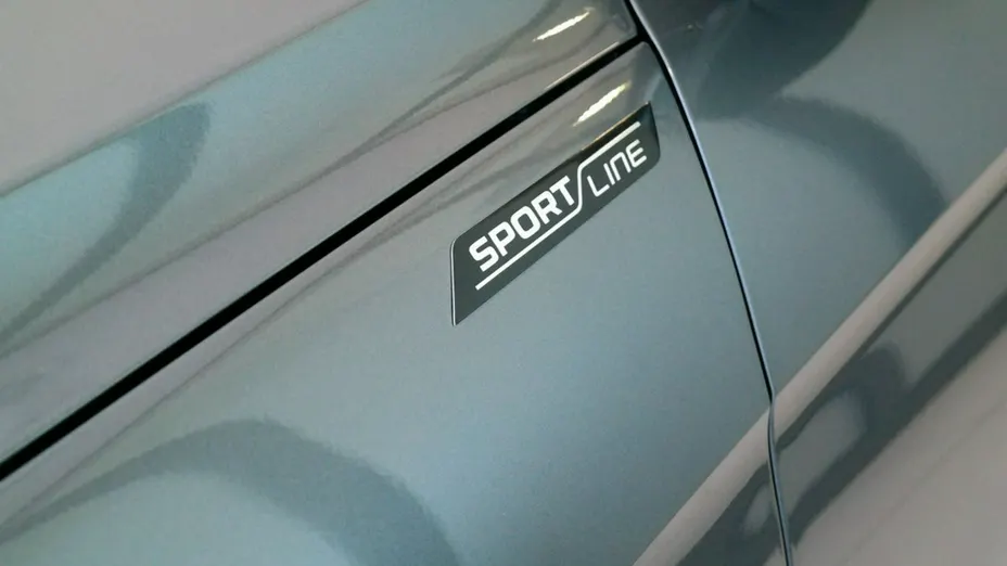 SKODA Superb -