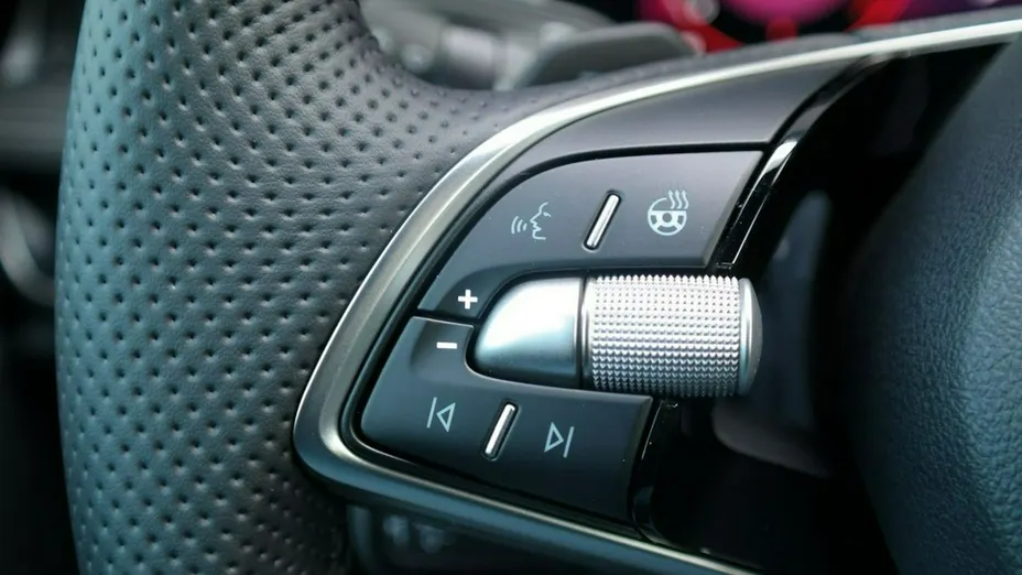 SKODA Superb -