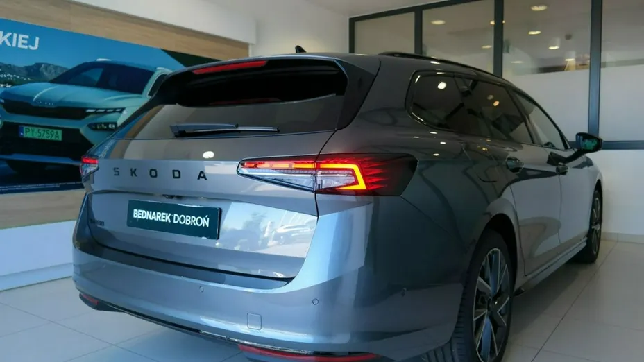 SKODA Superb -