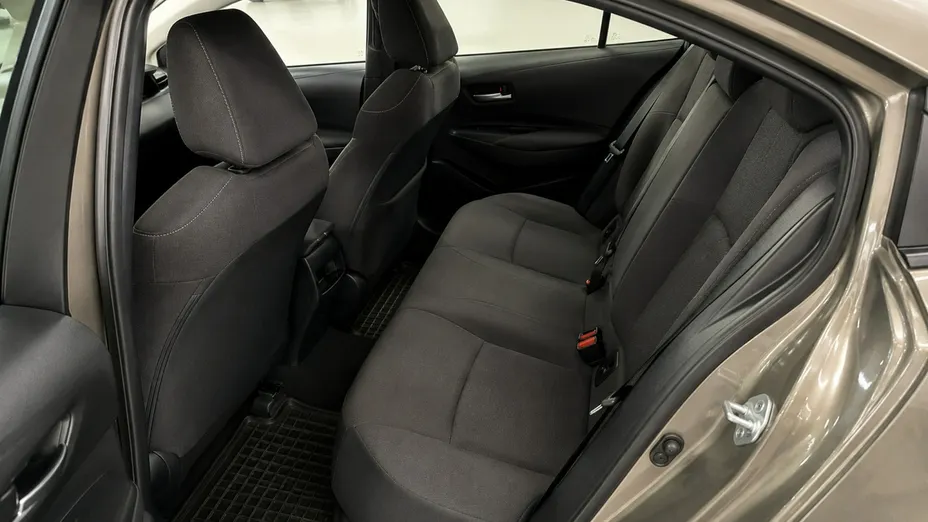 TOYOTA Corolla -