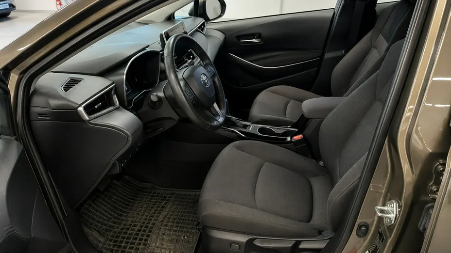 TOYOTA Corolla -