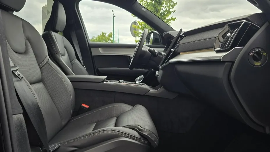 VOLVO XC90 -