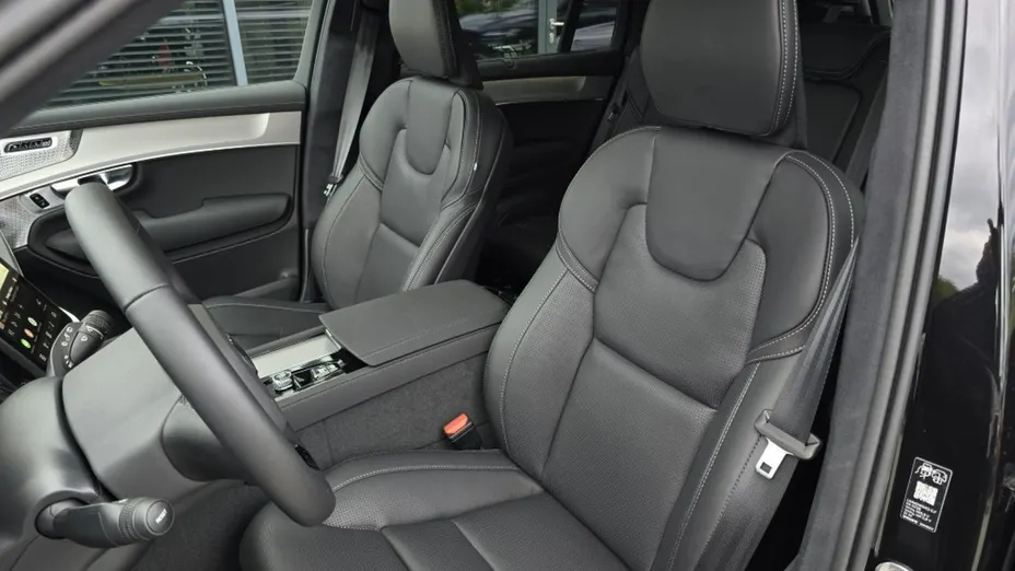 VOLVO XC90 -