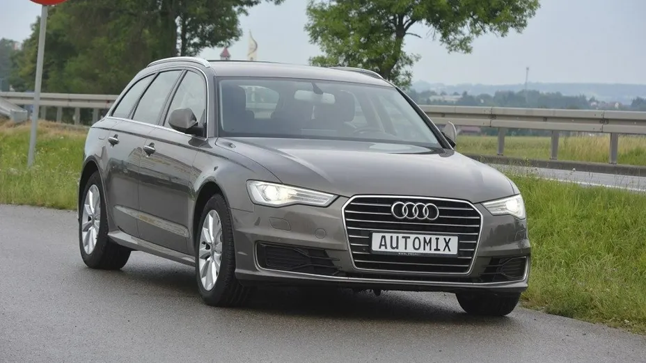 AUDI A6 -