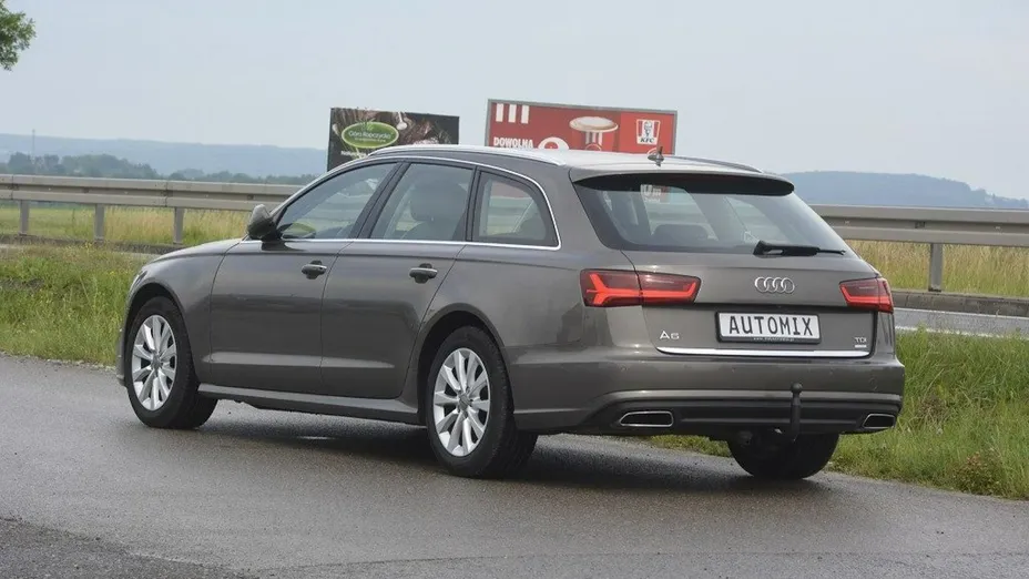 AUDI A6 -