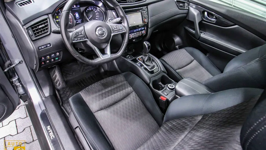 NISSAN X-Trail -