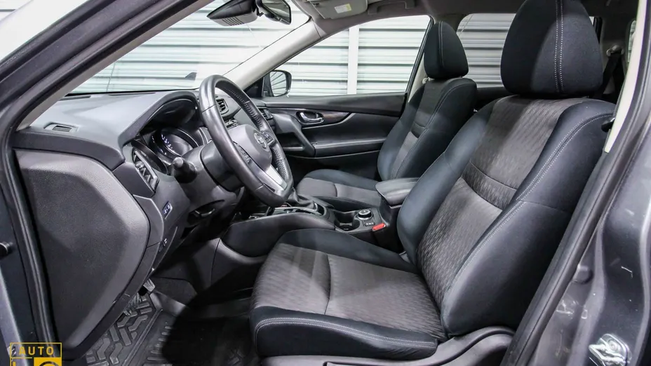 NISSAN X-Trail -